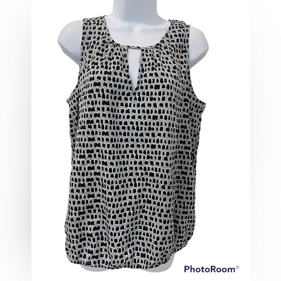 Banana Republic Black and Grey spots sleeveless Blouse. Size Medium - Picture 1 of 7